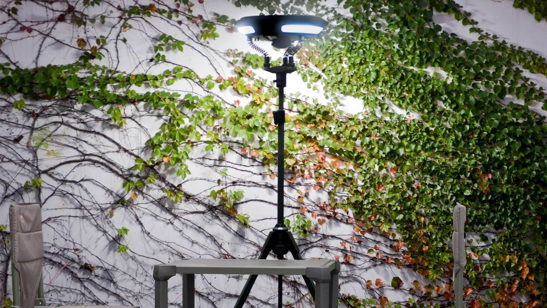 TRU De-LIGHT Singing Music Solar LED Light - Strong BT Speaker/Main Light+3 Detachable Multi Mode Lights/Tripod+Carry Bag 