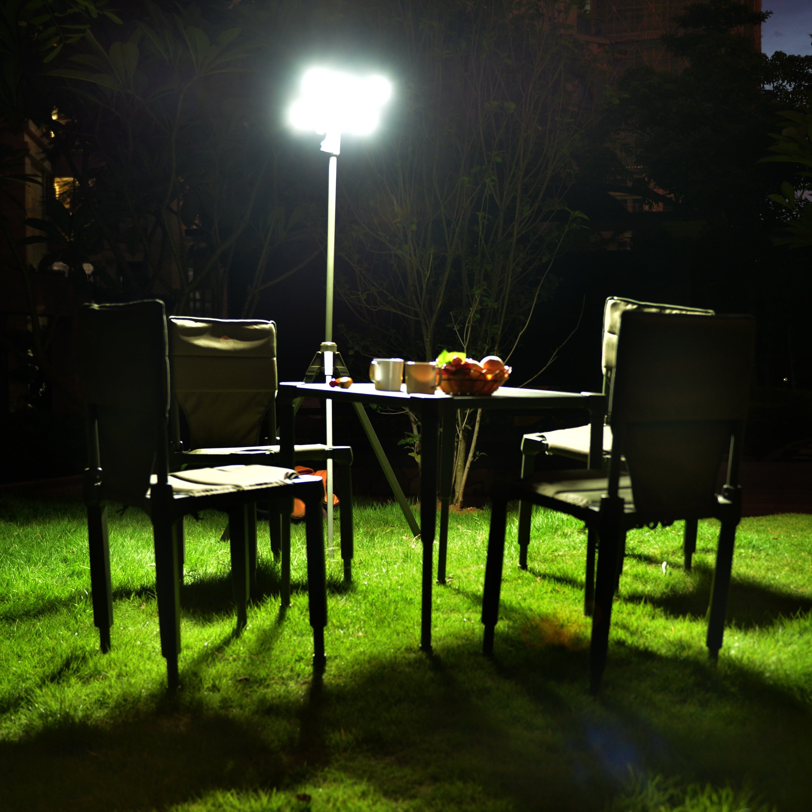 TRU De-LIGHT WHITENIGHT Multipurpose LED Solar / AC / DC - Garden, Camping Main Light + 4 Independent Detachable Multi Mode Side Lights / Tripod + Carrying Bag 