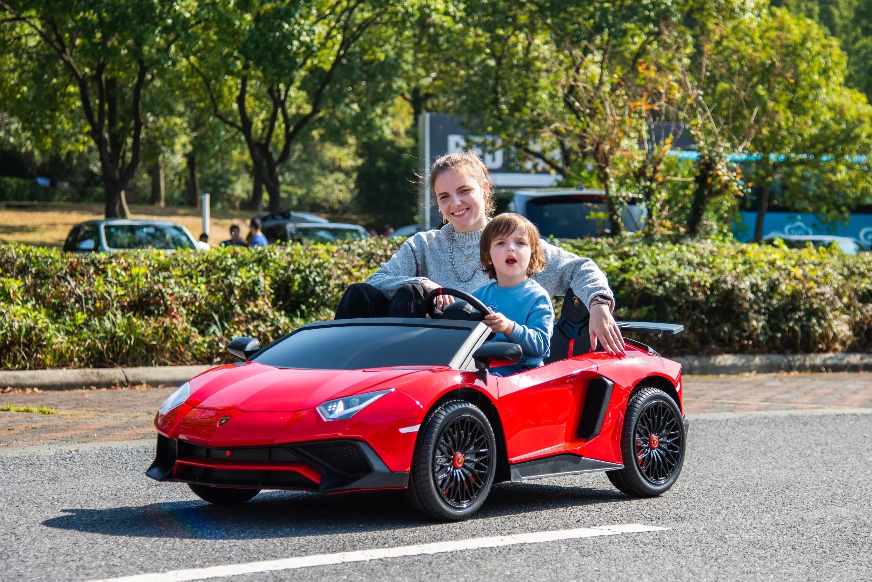 24V Lamborghini Aventador 2 Seater Ride On Car for Kids: Advanced Brushless Motor & Differential for High-Octane Fun 