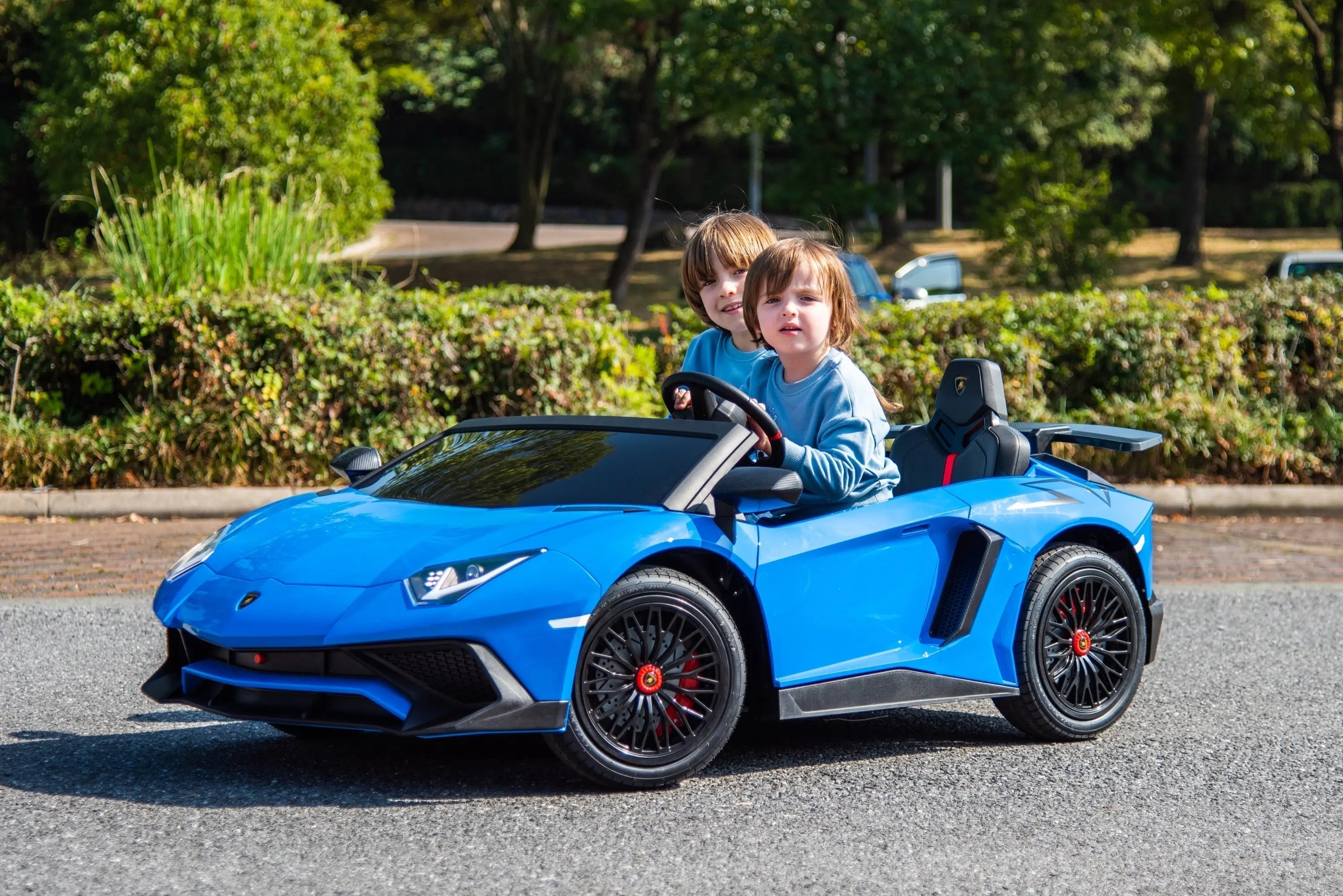 24V Lamborghini Aventador 2 Seater Ride On Car for Kids: Advanced Brushless Motor & Differential for High-Octane Fun 