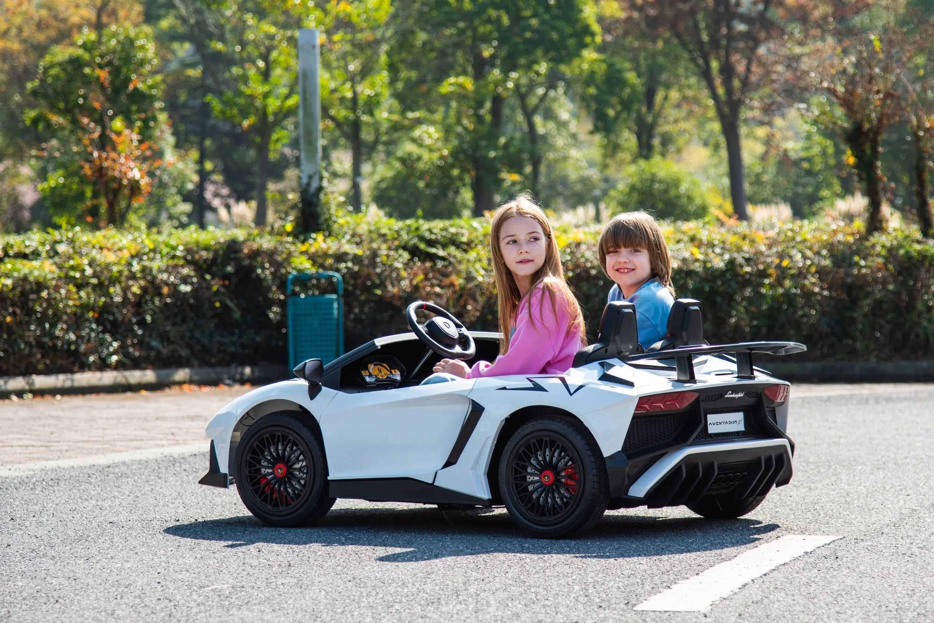 24V Lamborghini Aventador 2 Seater Ride On Car for Kids: Advanced Brushless Motor & Differential for High-Octane Fun 