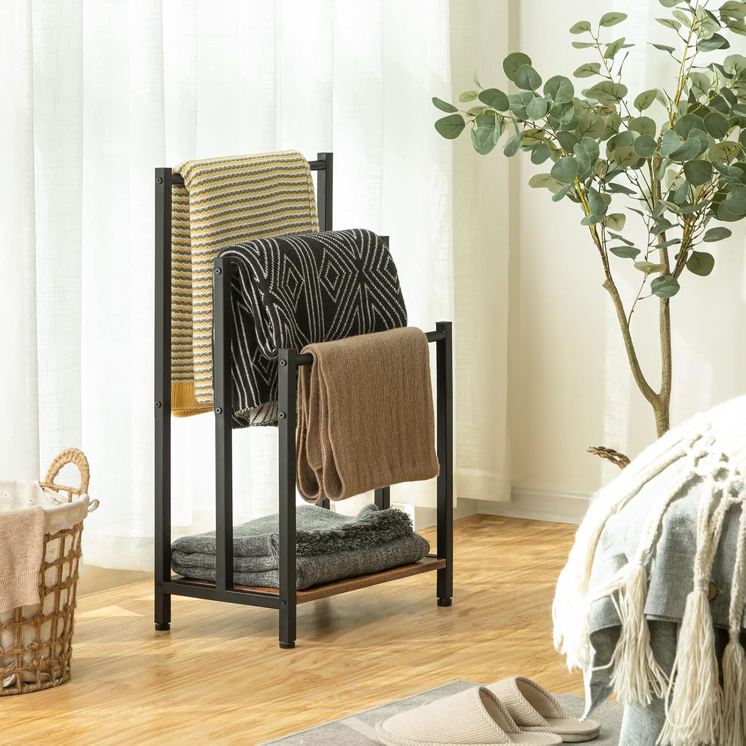 HOOBRO Freestanding Towel Rack, 3-Tier Metal Blanket Rack with Storage Shelf, Industrial Bathroom Towel Holder, Rustic Brown & Black