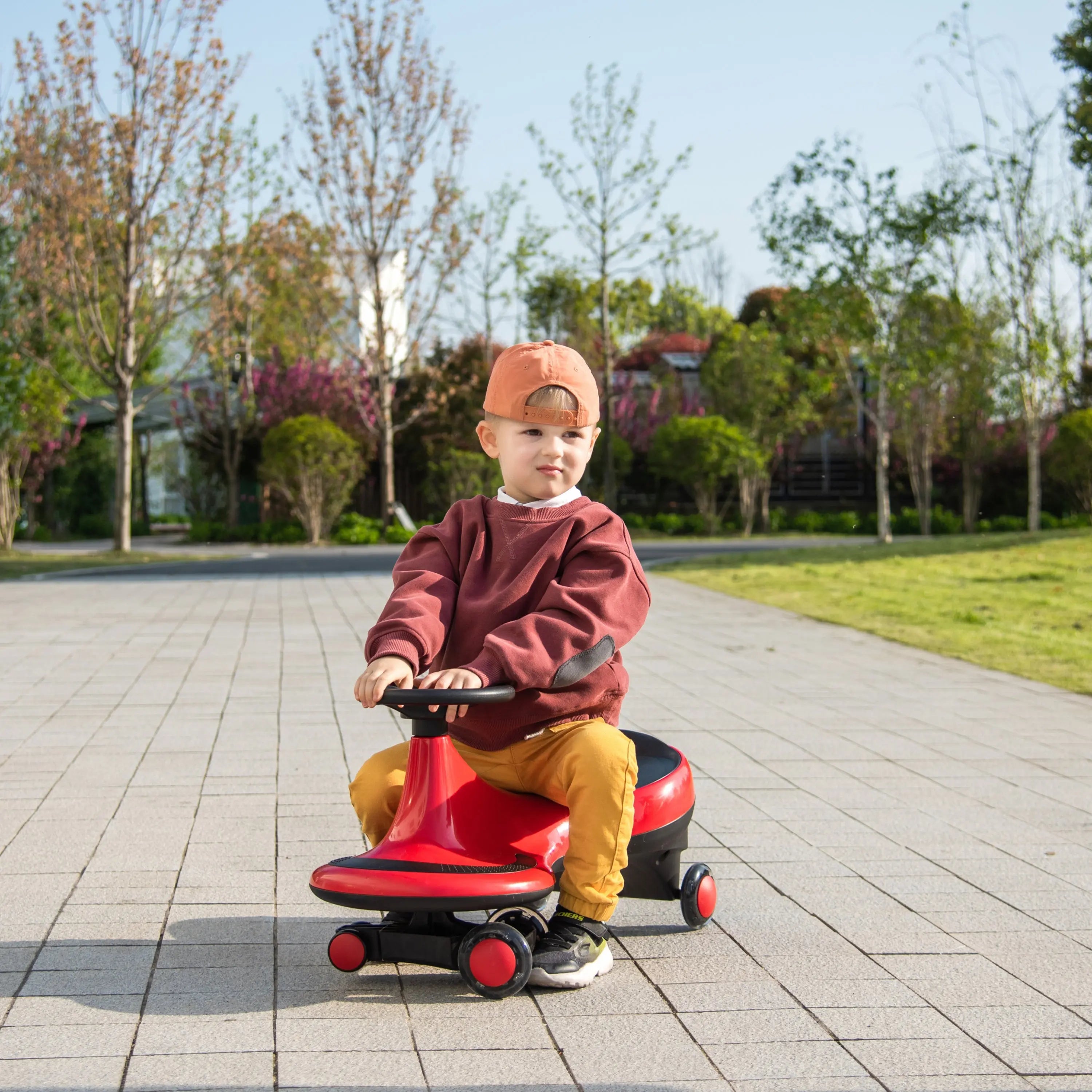 Freddo Toys Swing Car with Flashing Wheels 