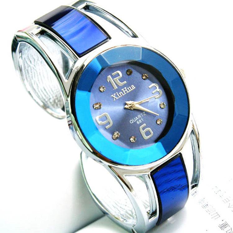 Ladies bracelet watch 