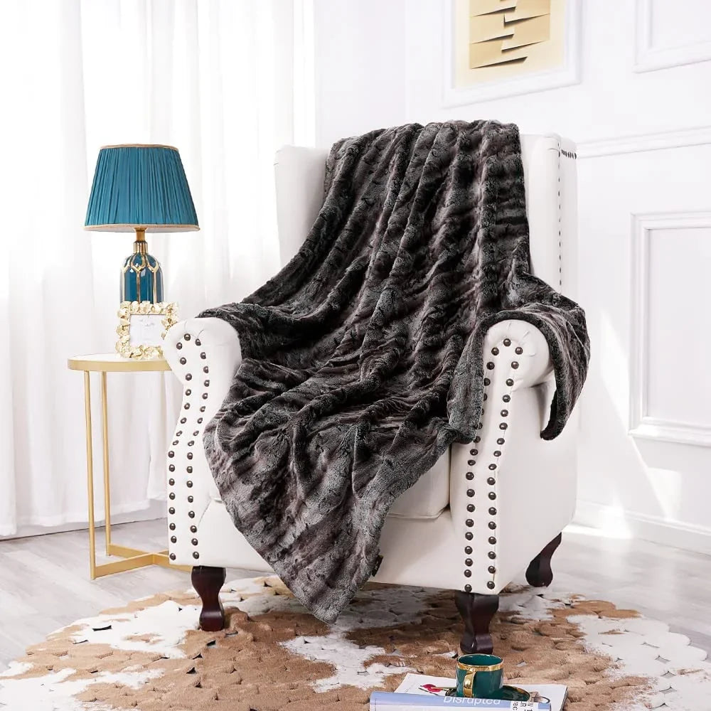 Takora Throw
