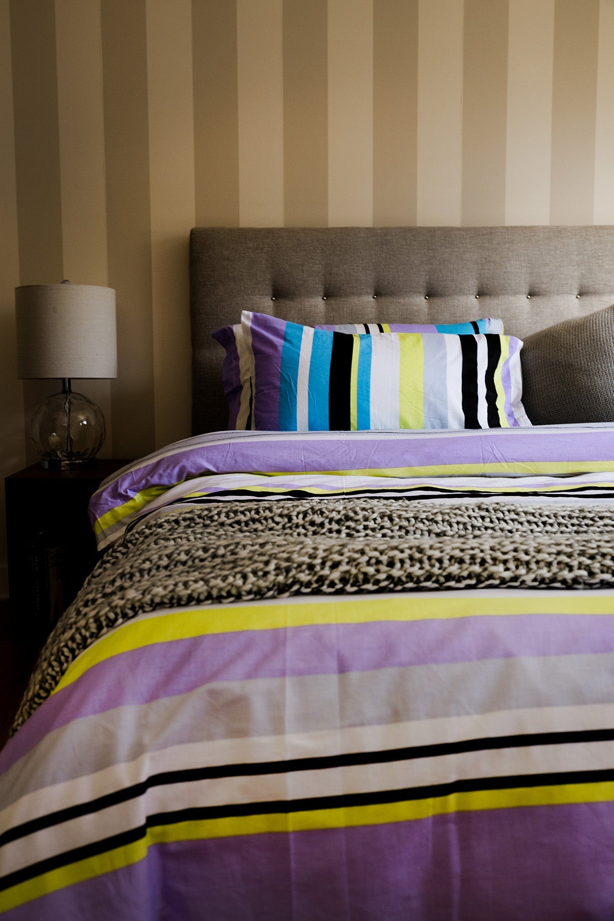 Antigua Queen Size Reversible Cotton 6 pc Duvet Cover Set