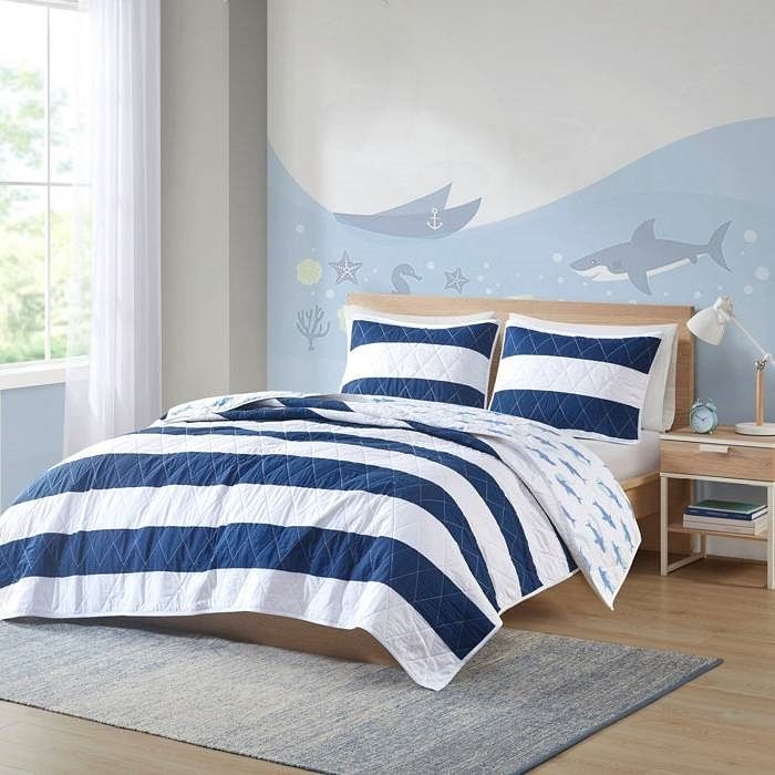 Full/Queen 3 Piece Coastal Reversible Navy Blue White Sharks Cotton Quilt Set - Free Shipping 