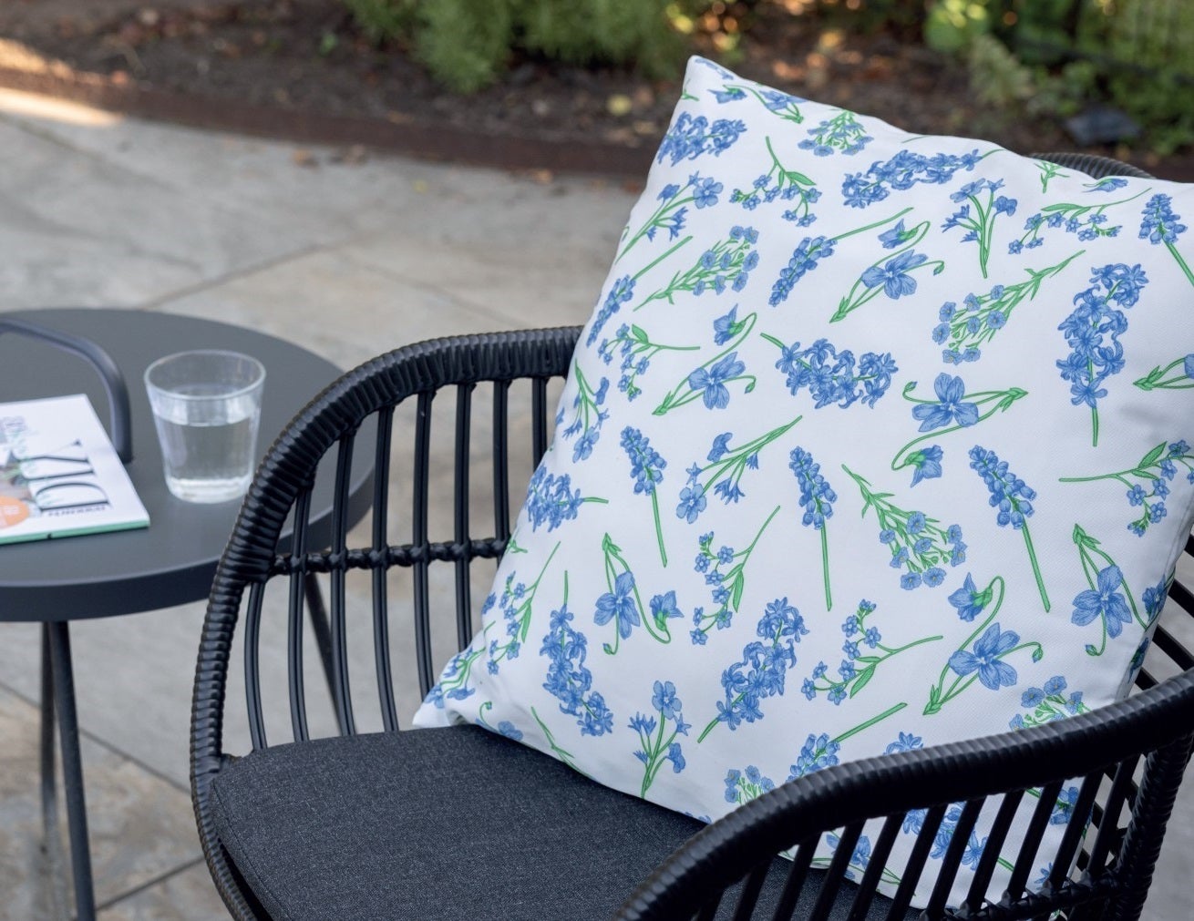 Outdoor Cushion Flowers Blue 