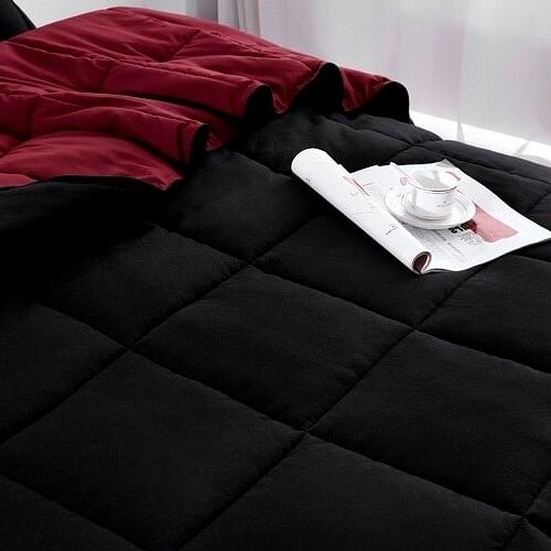 Full/Queen Traditional Microfiber Reversible 3 Piece Comforter Set in Black/Maroon - Free Shipping 