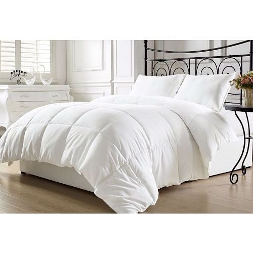 Queen size Hypoallergenic Down Alternative Comforter in White - Free Shipping