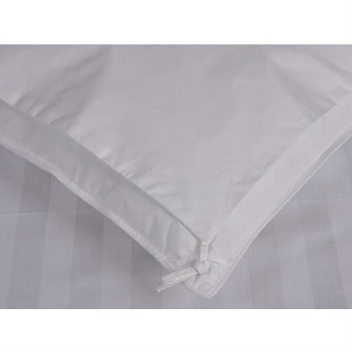 Queen size Hypoallergenic Down Alternative Comforter in White - Free Shipping