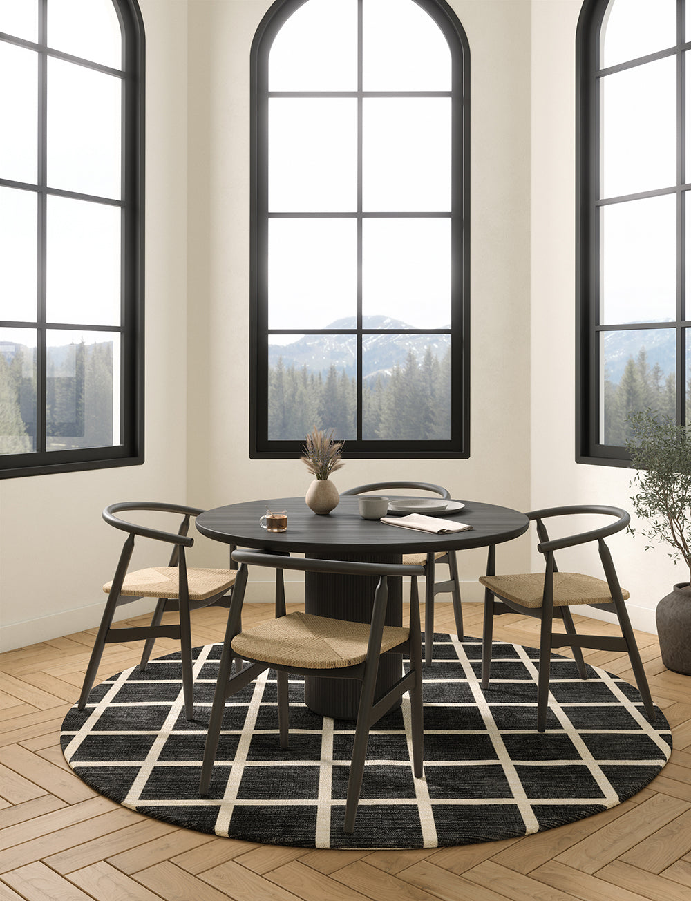 Caper Black Natural Checkered Rug 