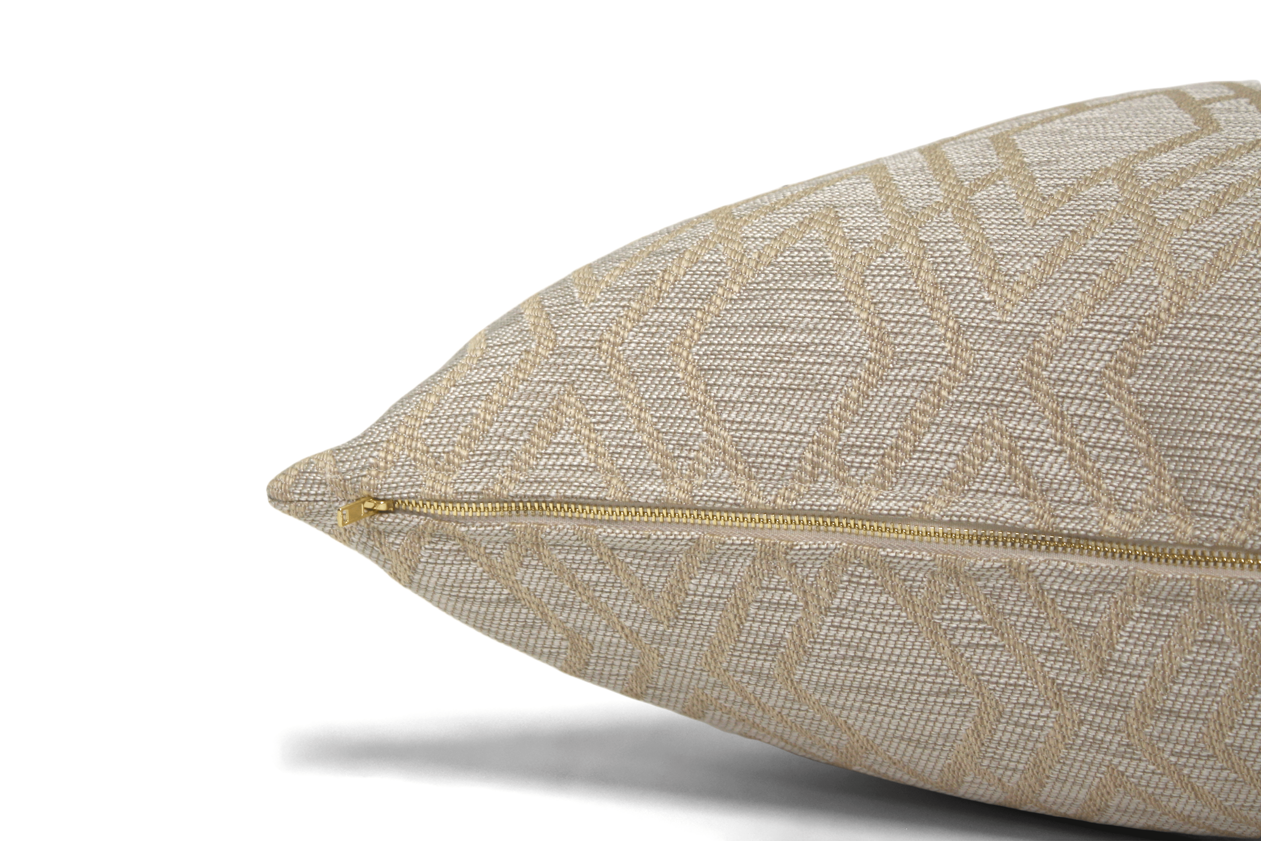 Oyster Cushion Cover 