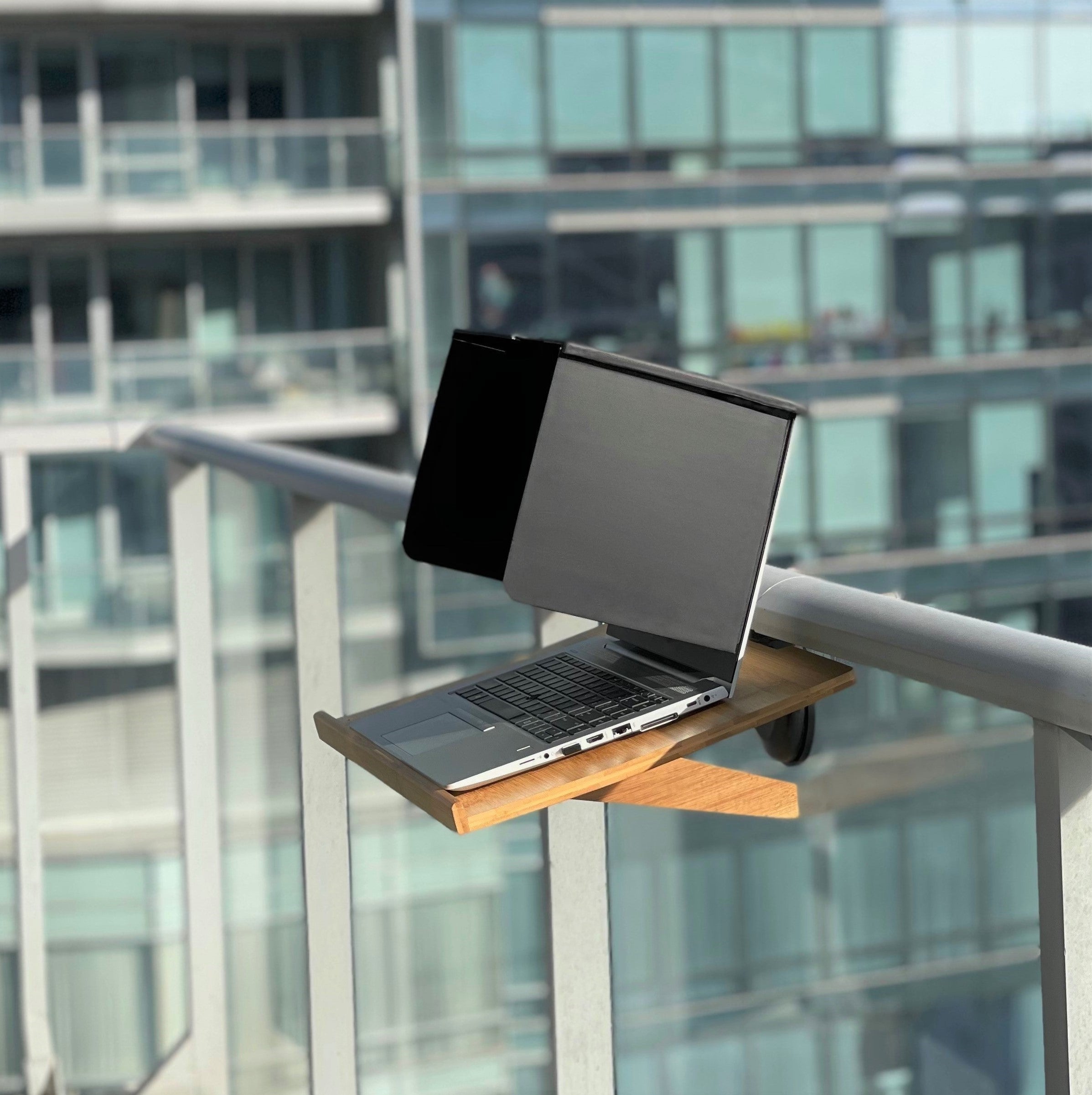 VIZOR Sun Shade for Laptops