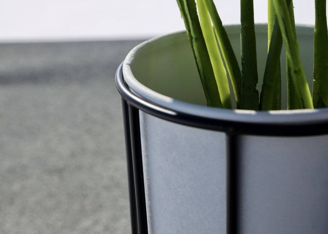 Mati - White Planter With Black Stand 