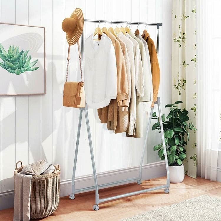 Folding Extendable Metal Garment Rack Clothes Hanging Rod with Lockable Wheels - Free Shipping 