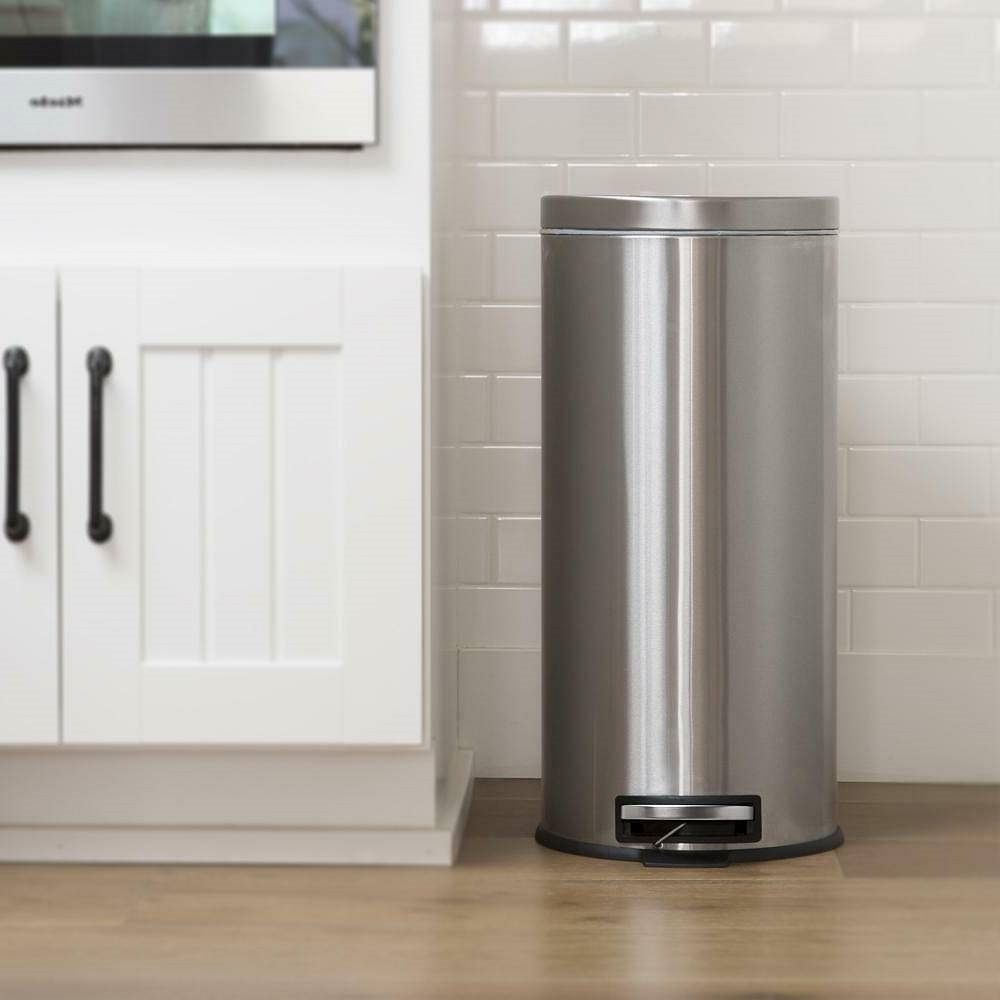 8-Gallon Round Stainless Steel Step Trash Can Kitchen Bathroom Home Office - Free Shipping 