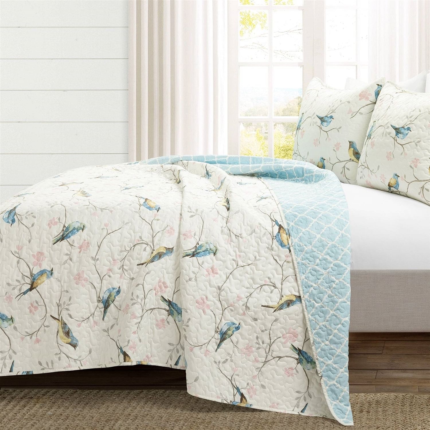 King Size Reversible Polyester Lightweight Floral Birds 3 Piece Quilt Set - Free Shipping