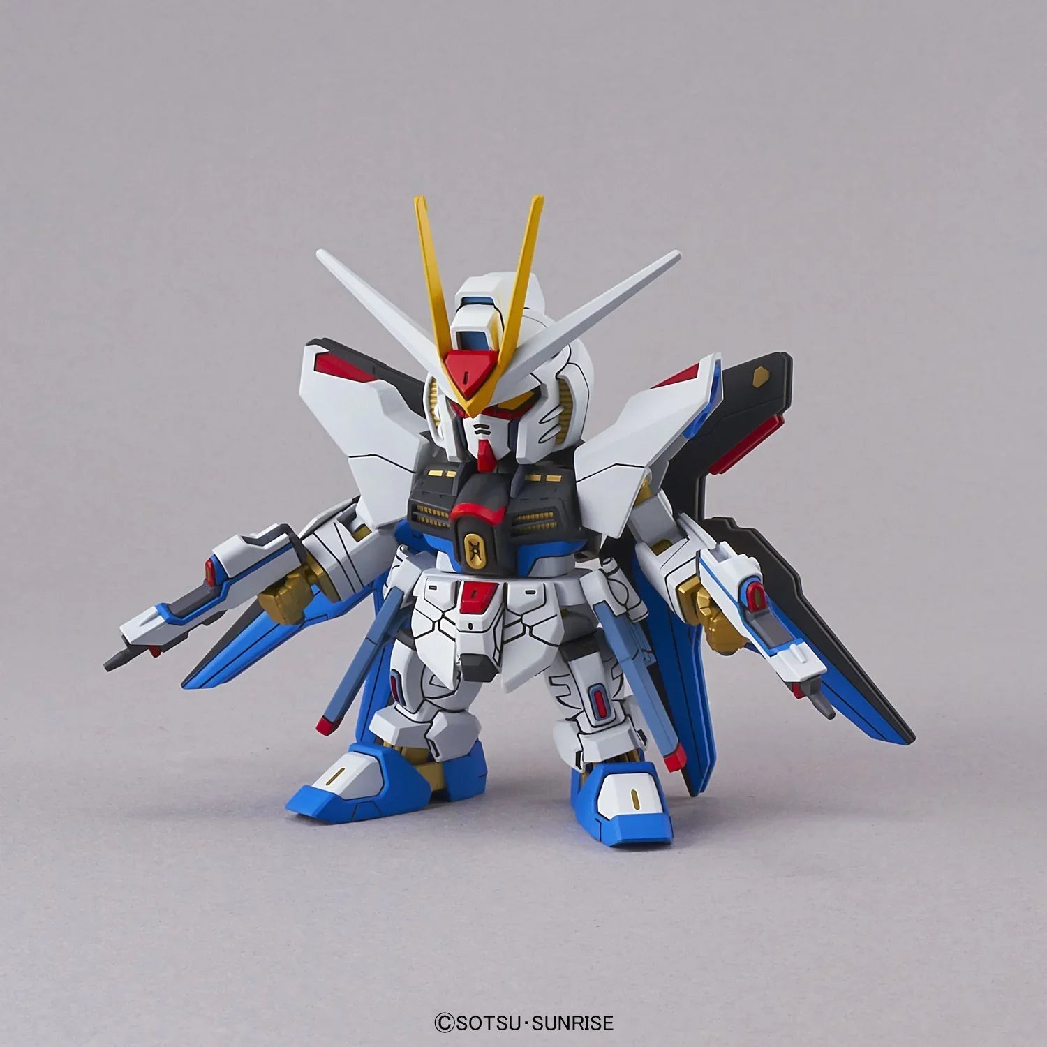 SD Ex-Standard Strike Freedom Gundam 