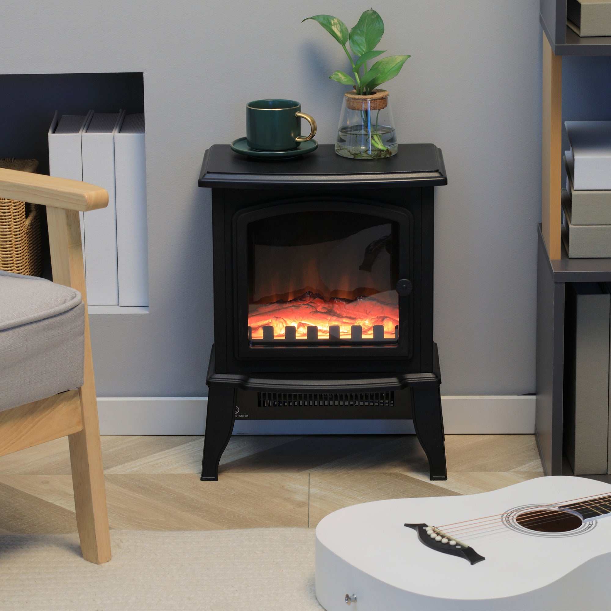 HOMCOM Electric Fireplace Heater, Freestanding Fireplace Stove with Realistic Flame Effect, 750 with 1500W, Black 
