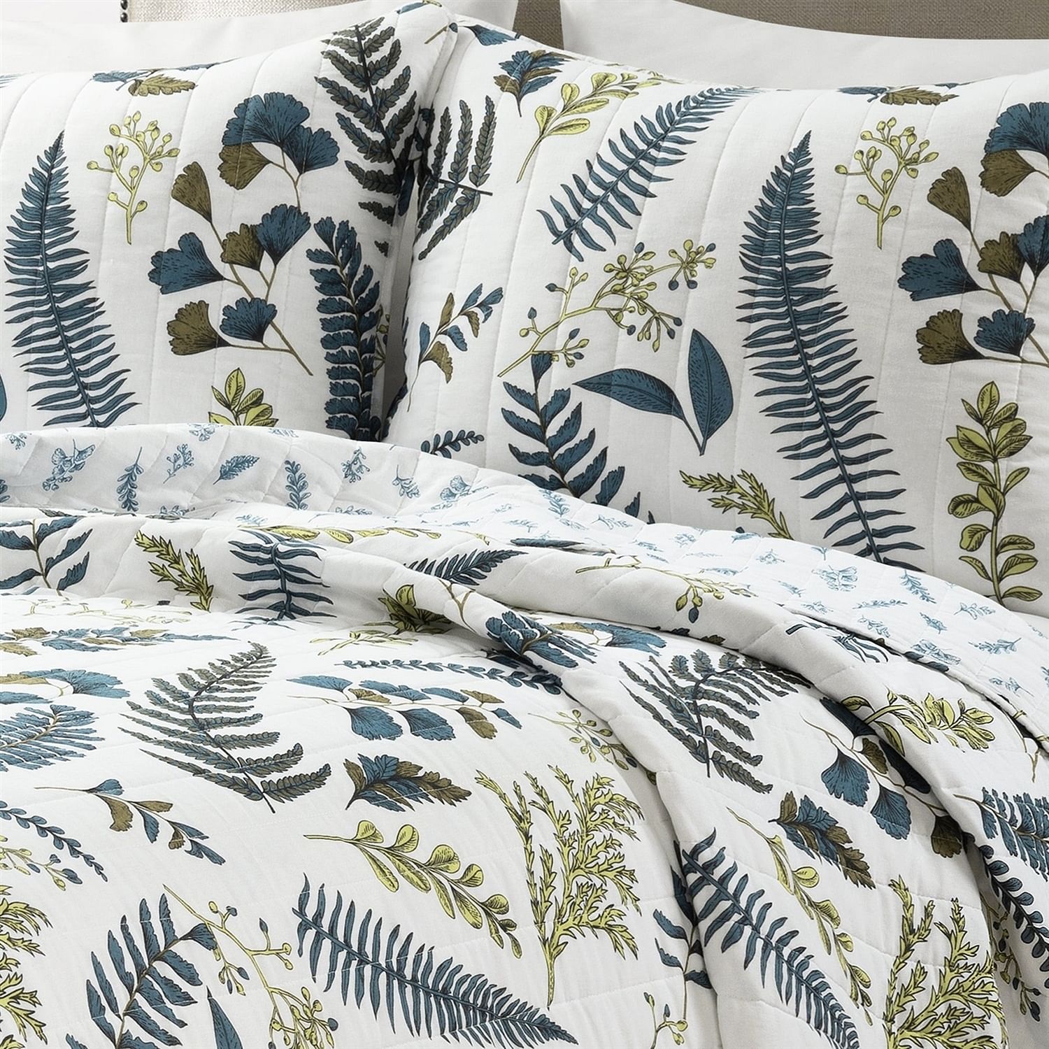 Full/Queen Reversible Cotton Lightweight Floral Fern Leaves 3 Piece Quilt Set - Free Shipping 