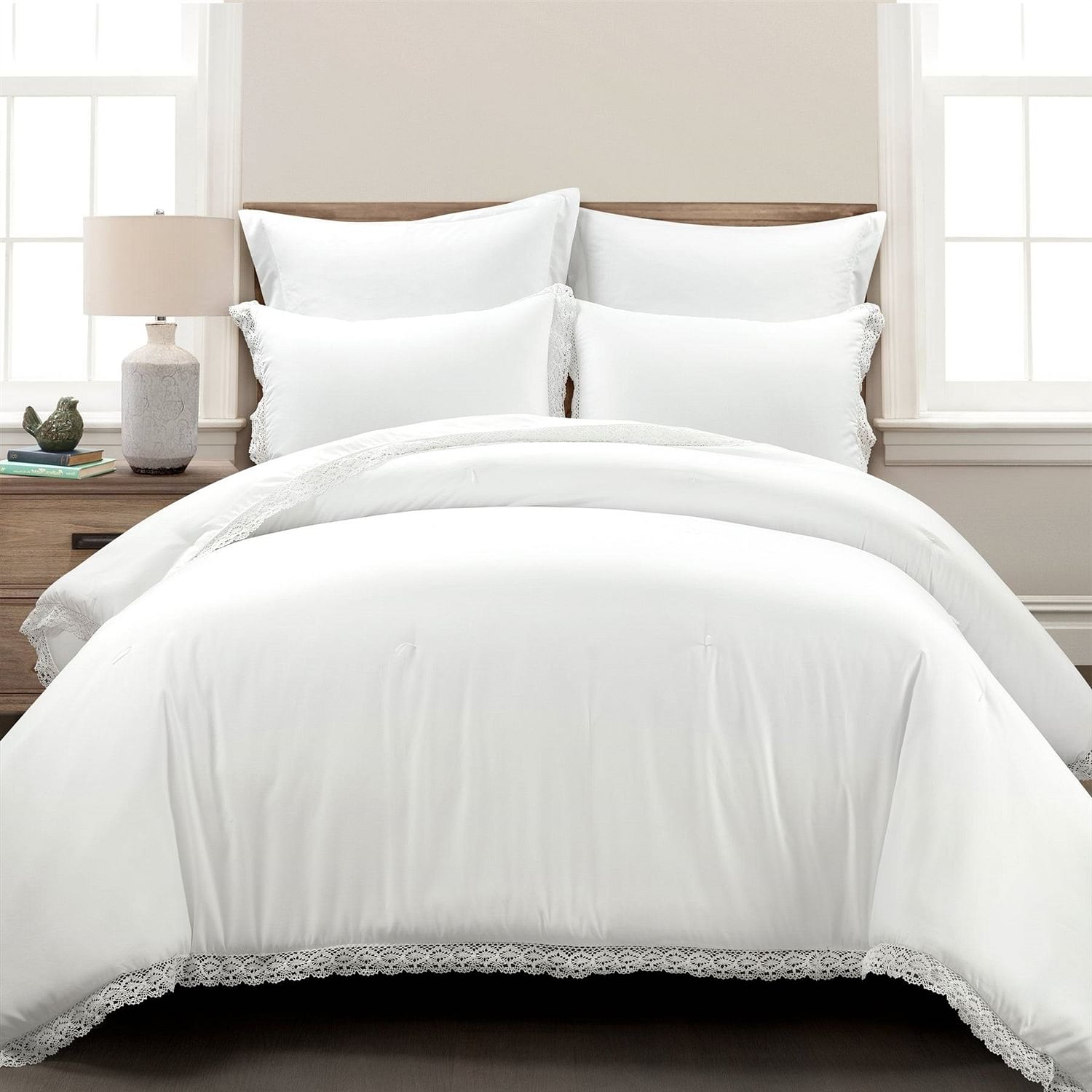 Full/Queen size White 5-Piece Lightweight Comforter Set with Lace Trim - Free Shipping 