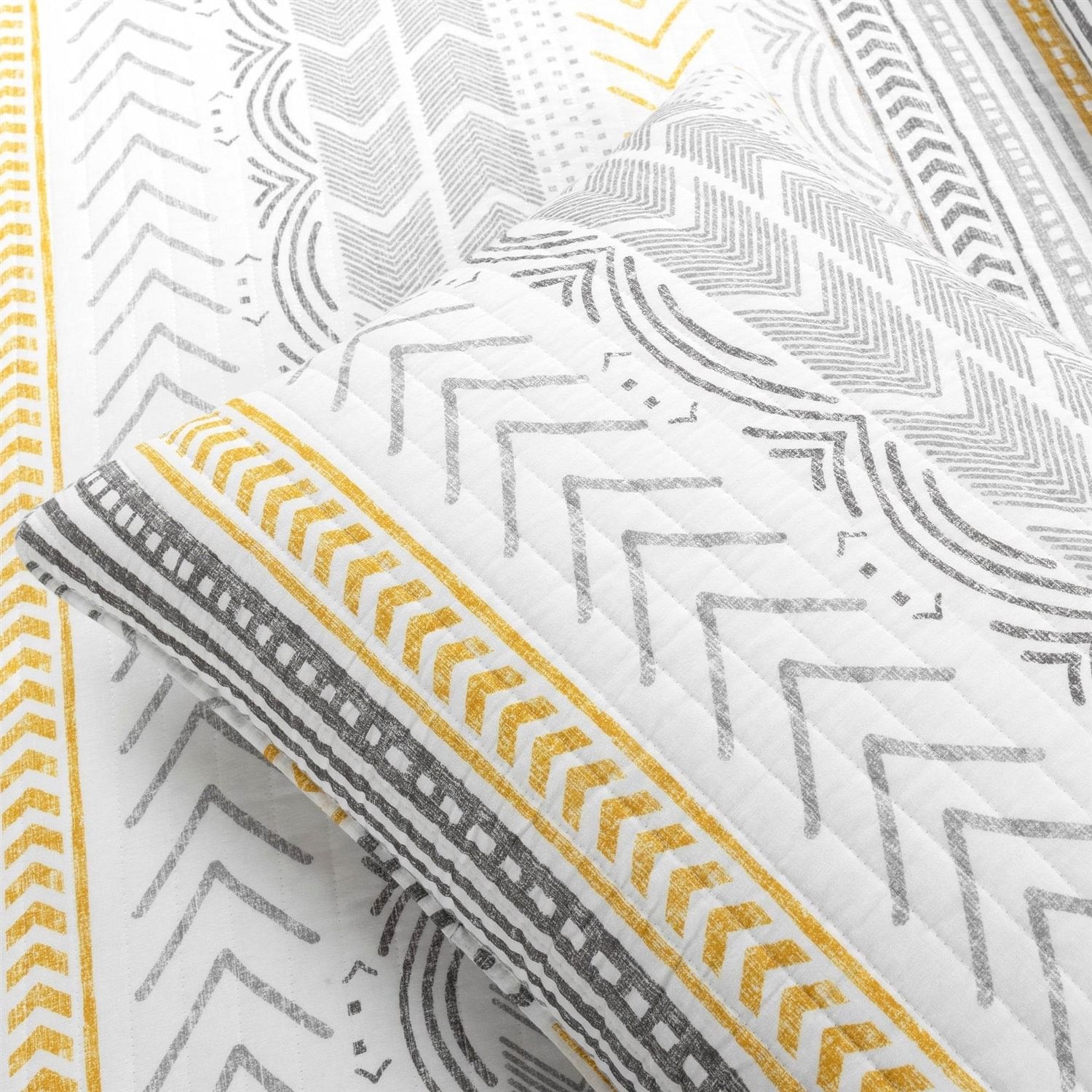 Full/Queen Scandinavian Grey/Yellow Reversible Cotton Quilt Set - Free Shipping