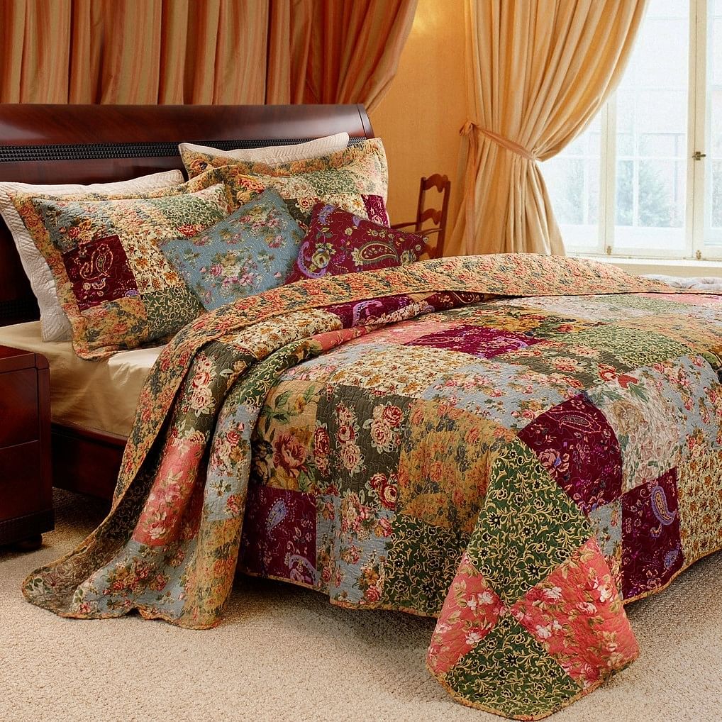 King 100% Cotton Floral Paisley Quilt Set w/ 2 Shams & 2 Pillows - Free Shipping