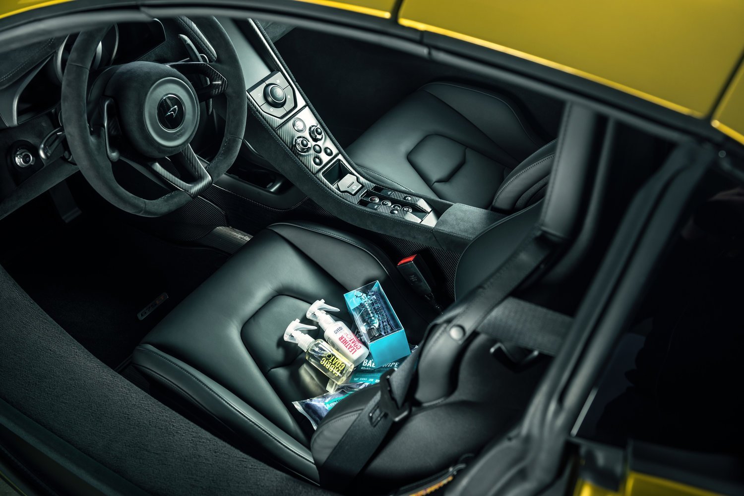 GYEON Q² Fabric Alcantara Coat