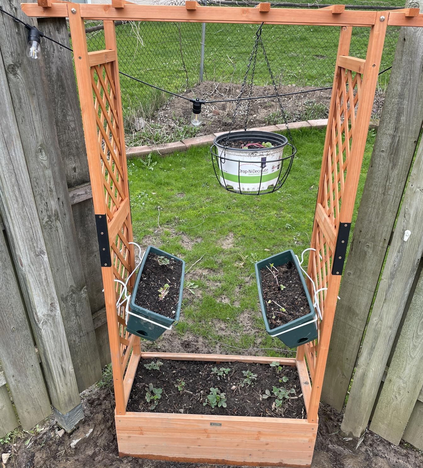 Giantex Raised Garden Bed with 2-Sided Trellis & Hanging Roof 