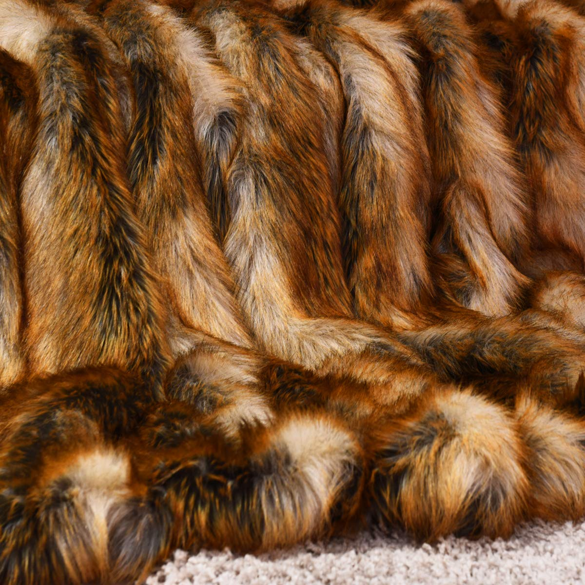 Faux Fur Throw Blanket, Ultra Soft Fuzzy Bed Blankets 