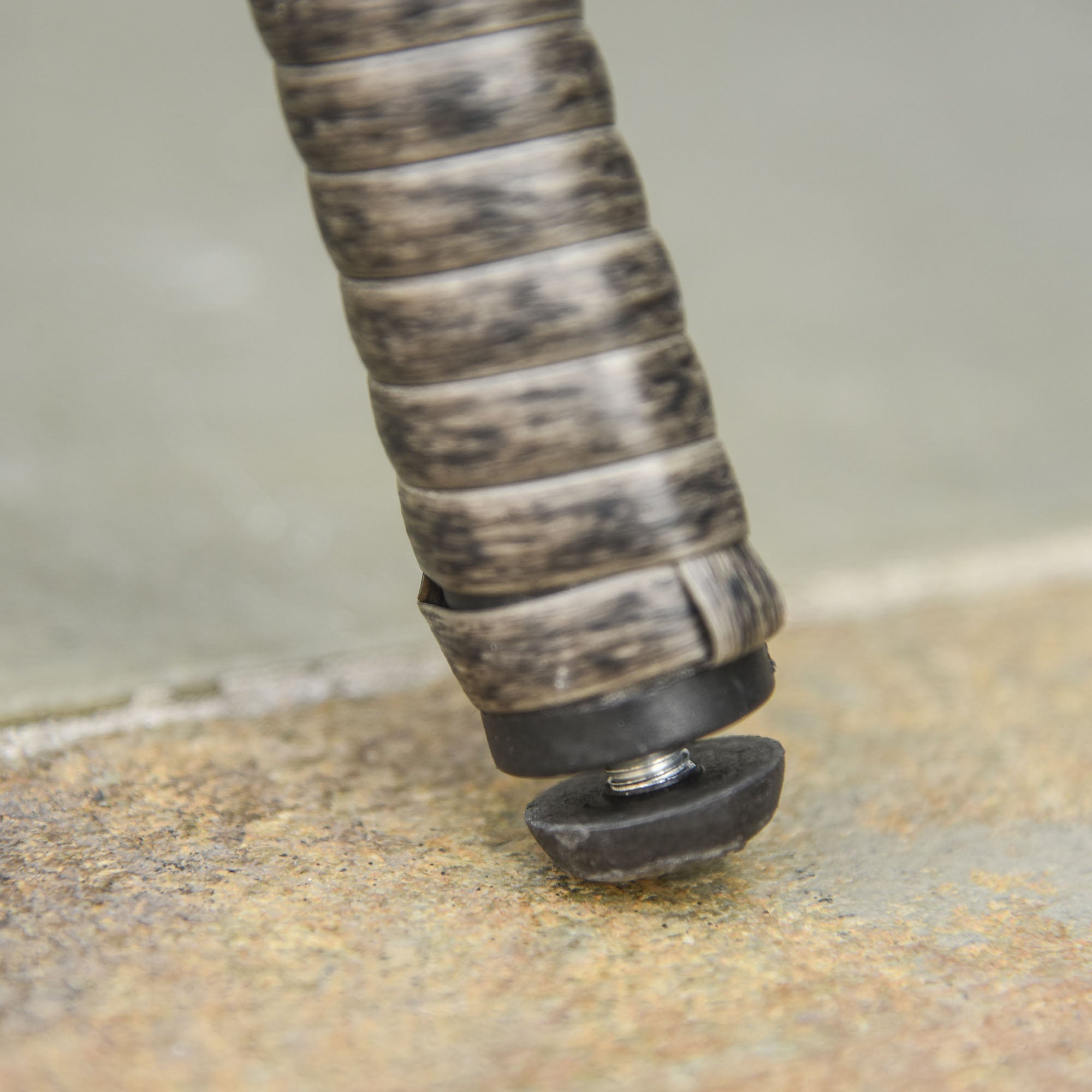 Outsunny Outdoor/Indoor Rattan Chair with Soft Cushion, Wicker Egg Lounge Chair for Backyard Garden Balcony Lawn, Grey 