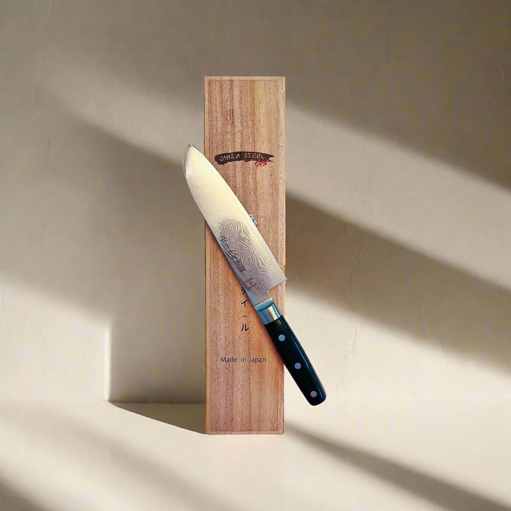 HAYAMI 180 - VG10 - 33 Layered Damascus Steel Santoku Knife 180mm 