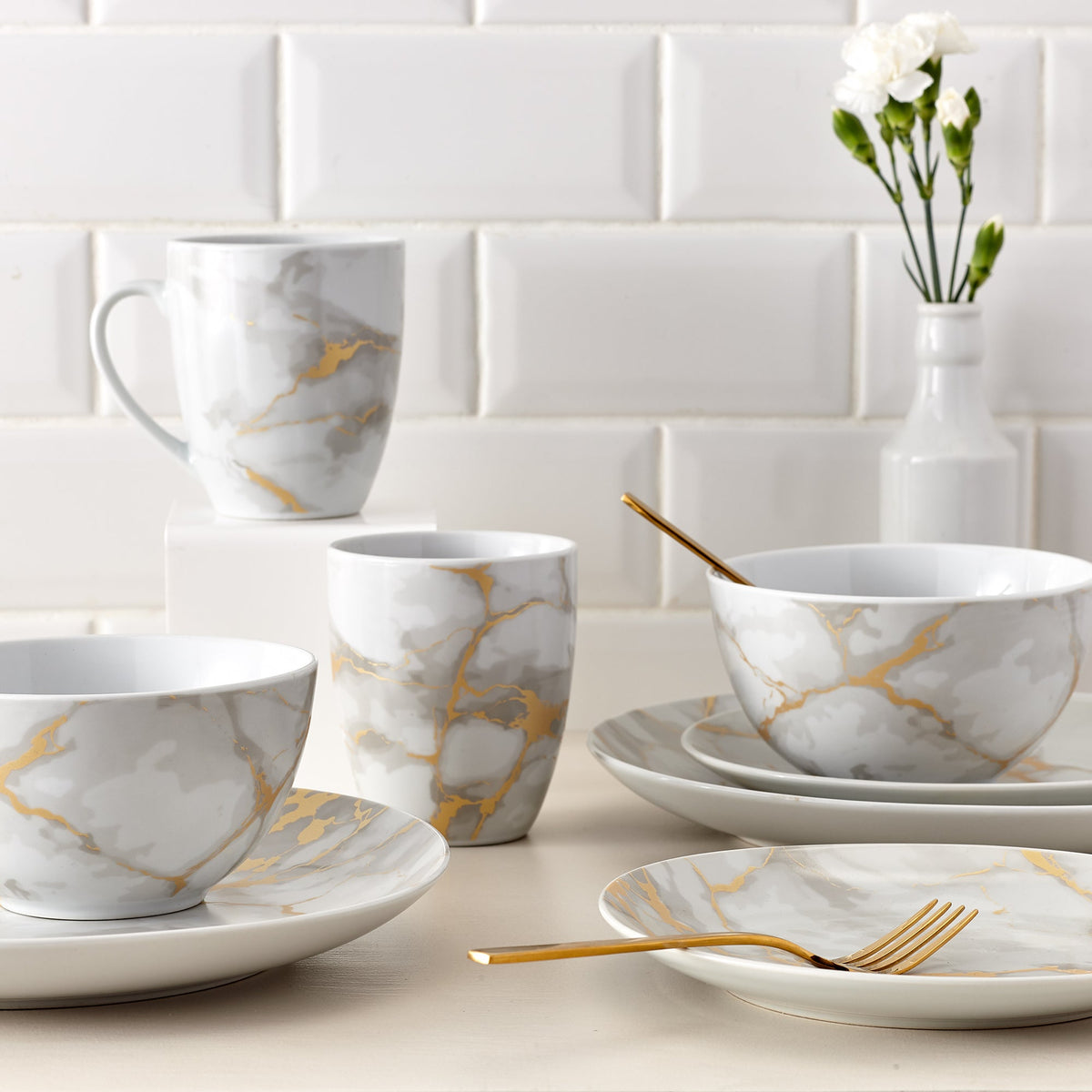 Dinnerware Set with Gold Flatware, Porcelain, 16-Piece Dinnerware, Grey and Gold Marble Look – Gold Marble