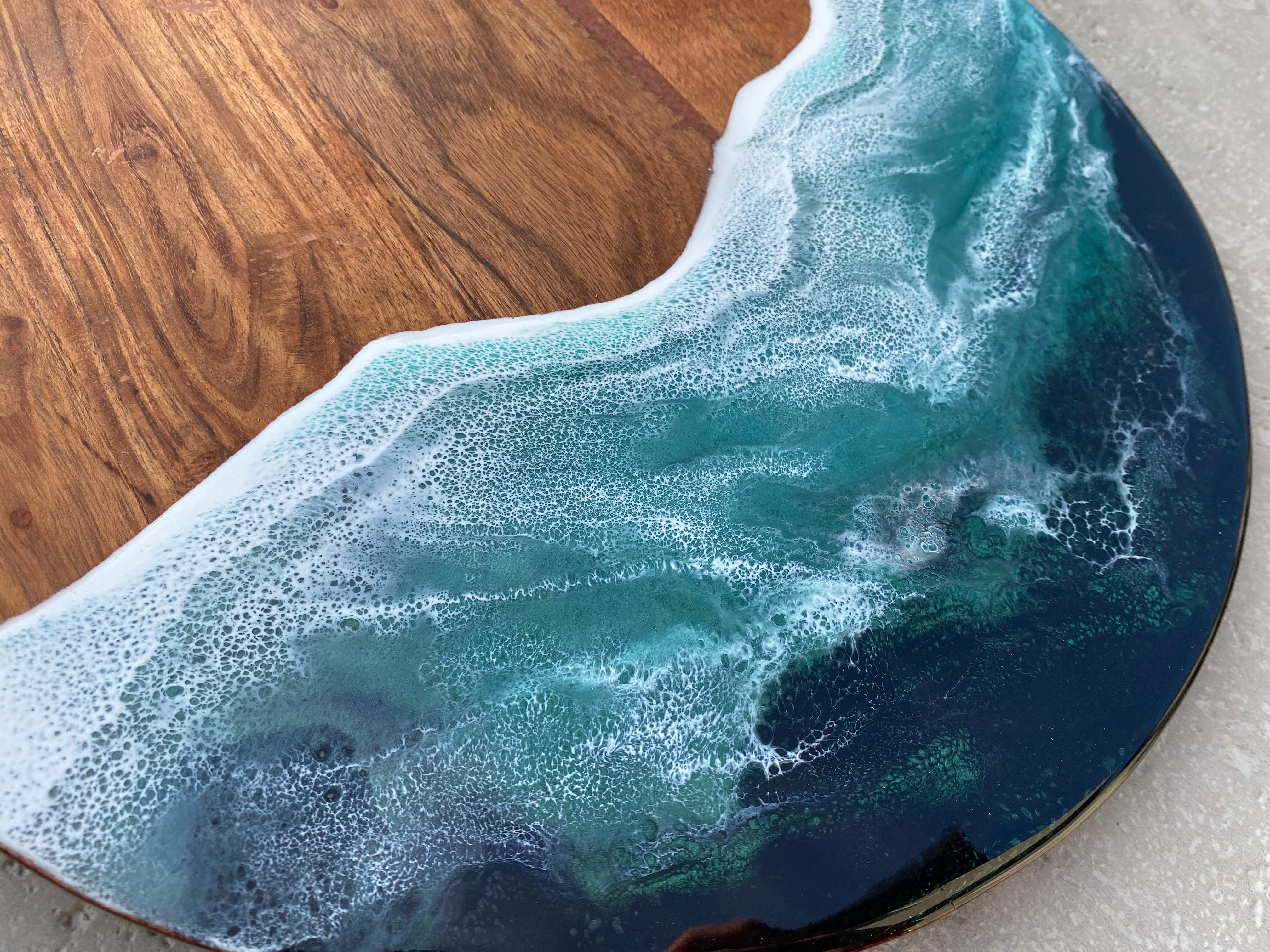 Round Charcuterie Board with Handle 