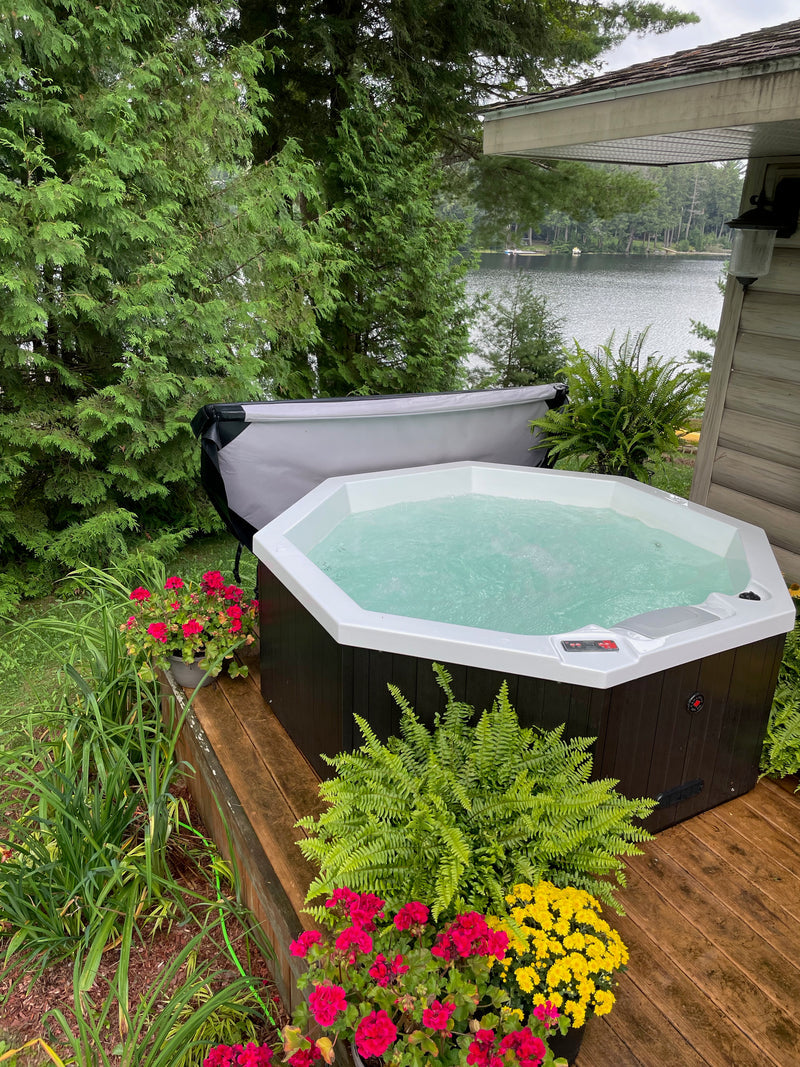 Muskoka 14-Jet 4-Person Spa