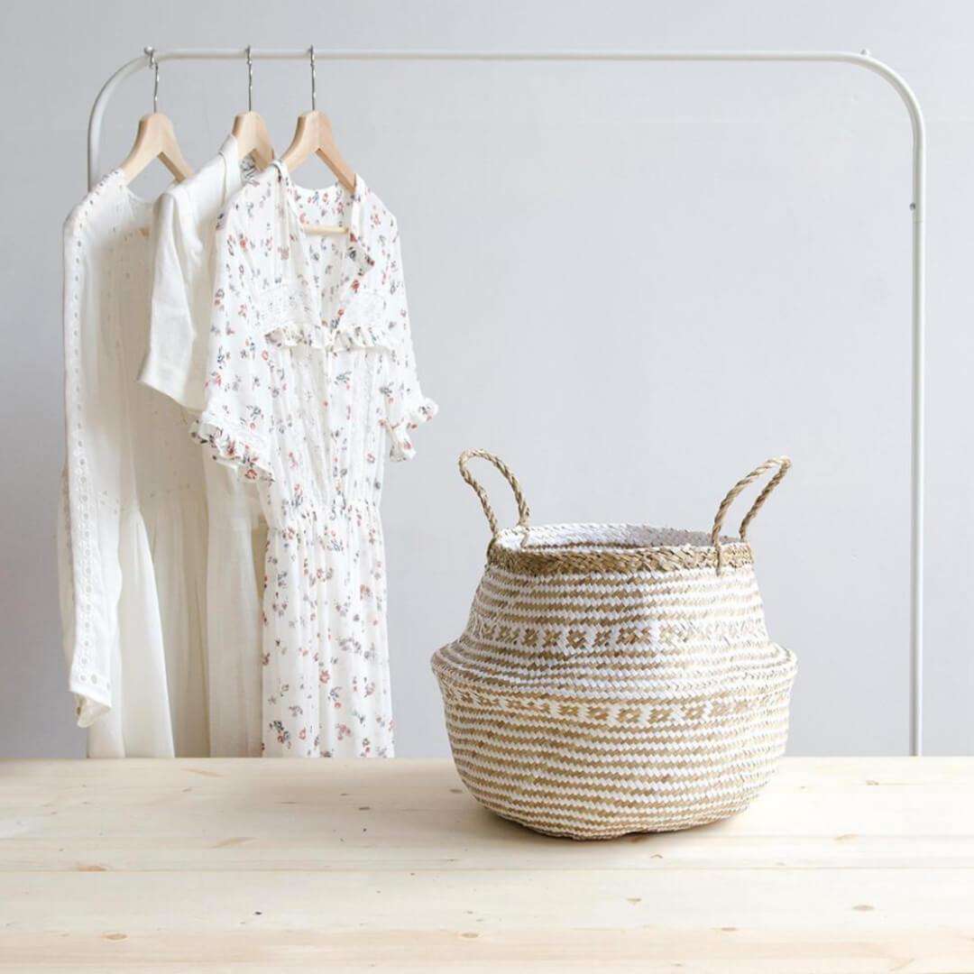 Isak - Seagrass Basket With White Decoration 