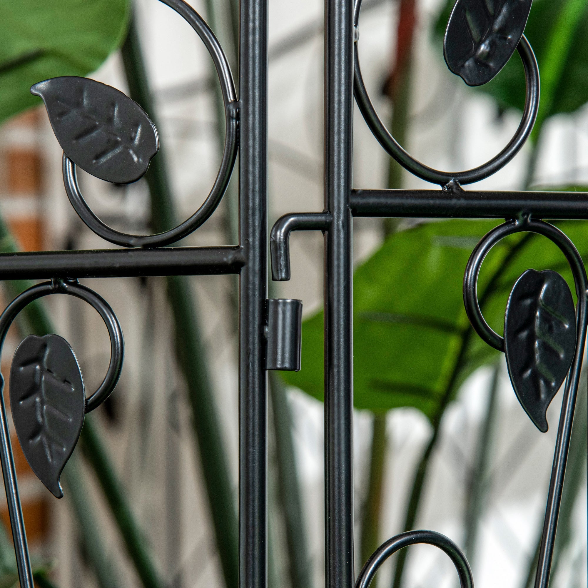 Outsunny Metal Garden Fence Panels 4 Pack Wavey Vines Design Animal Barrier Patio Yard Border Edging 
