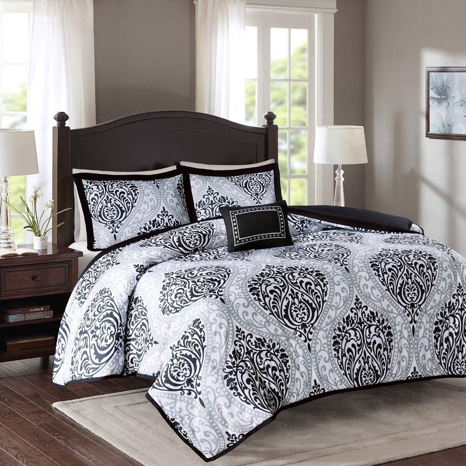 King/California King 4-Piece Black White Damask Comforter Set with Accent Pillow - Free Shipping 