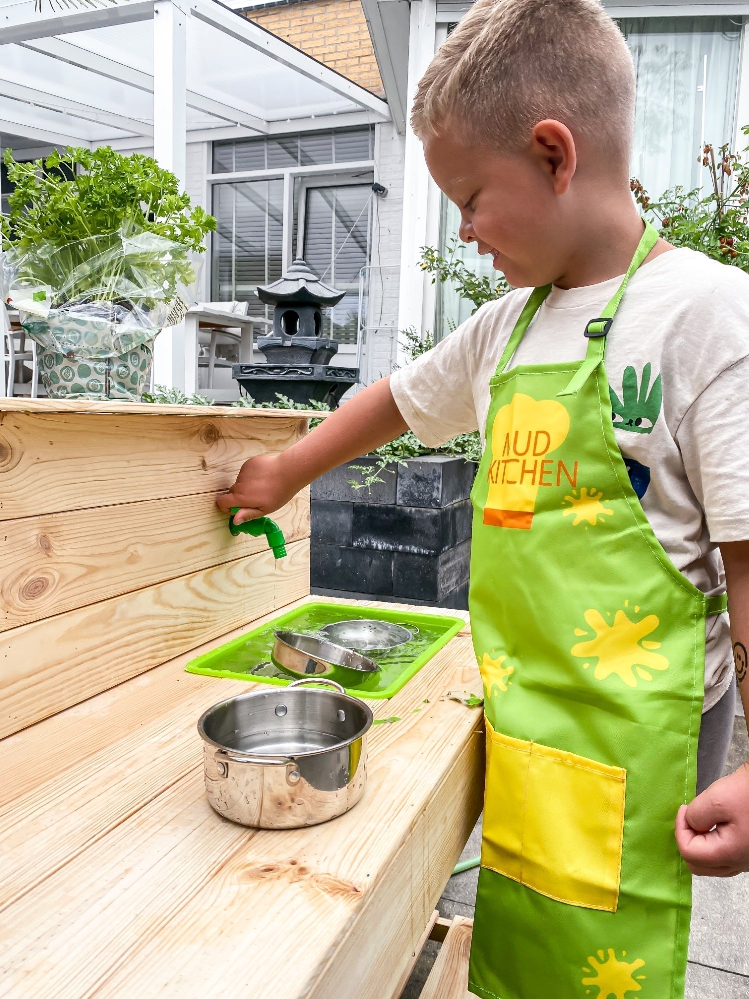 Mud Apron 