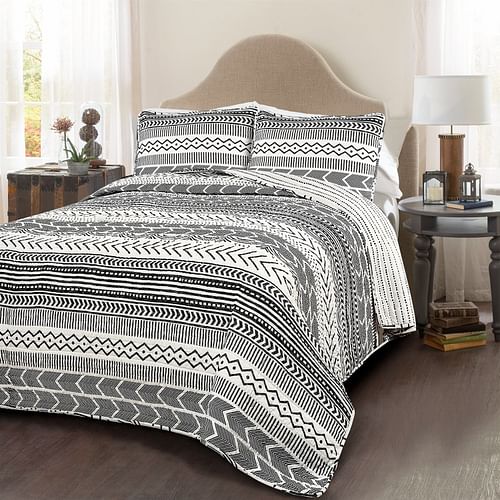 King 3 Piece Scandinavian Style Chevron Black White Reversible Cotton Quilt Set - Free Shipping