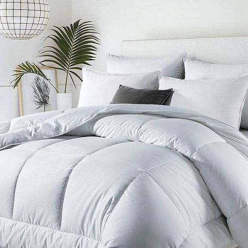 King Size All Seasons Soft White Polyester Down Alternative Comforter - Free Shipping