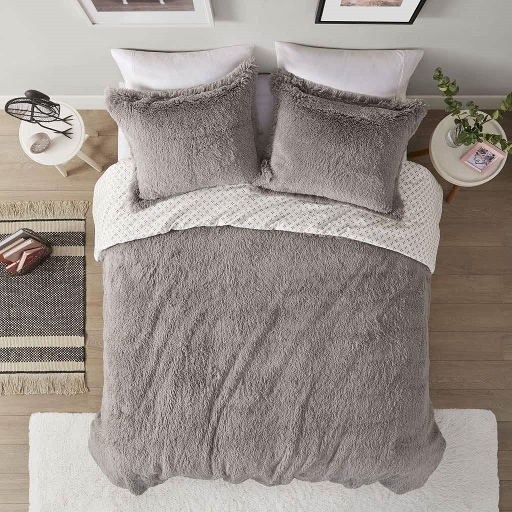 King/CAL King size Grey Reversible Soft Sherpa Faux Fur 3-Piece Comforter Set - Free Shipping 