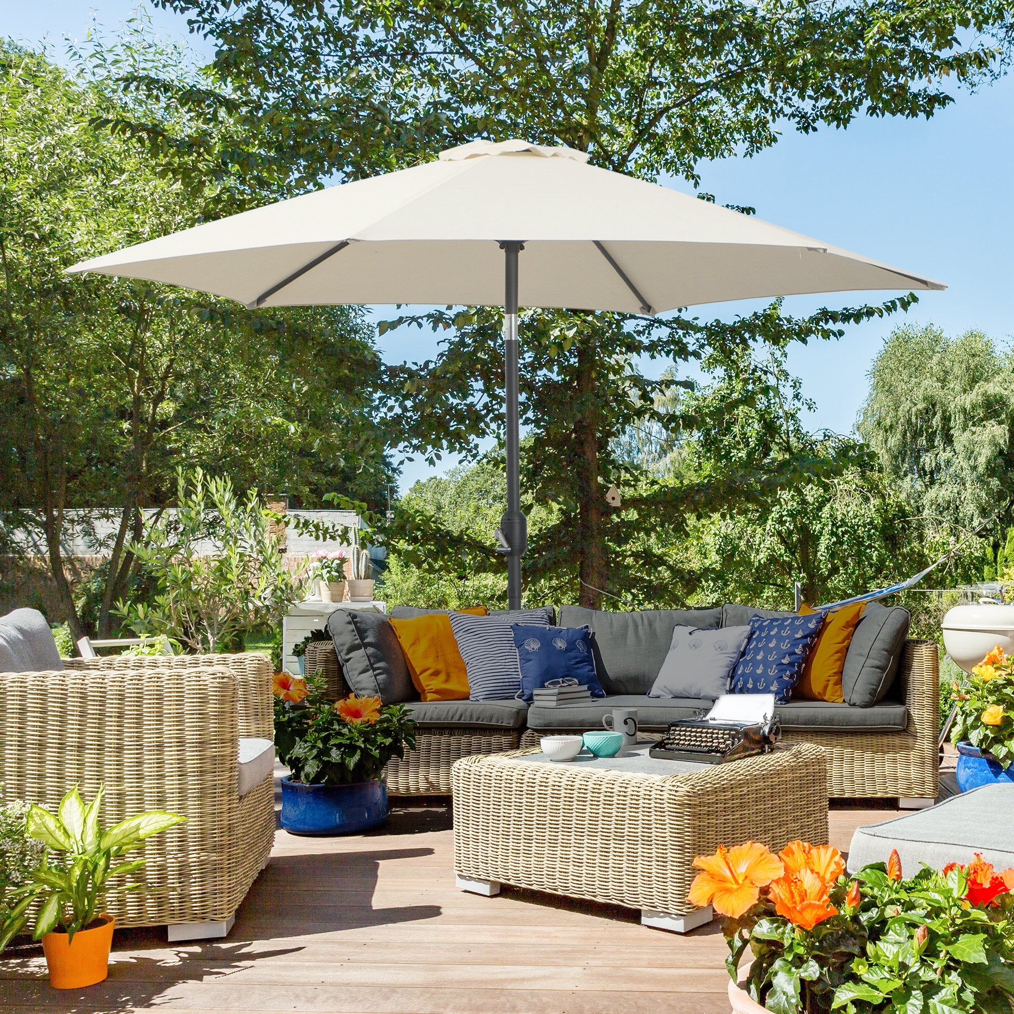 Outsunny 9' Patio Umbrella w/ Crank Handle Tilt Canopy Market Sunshade 