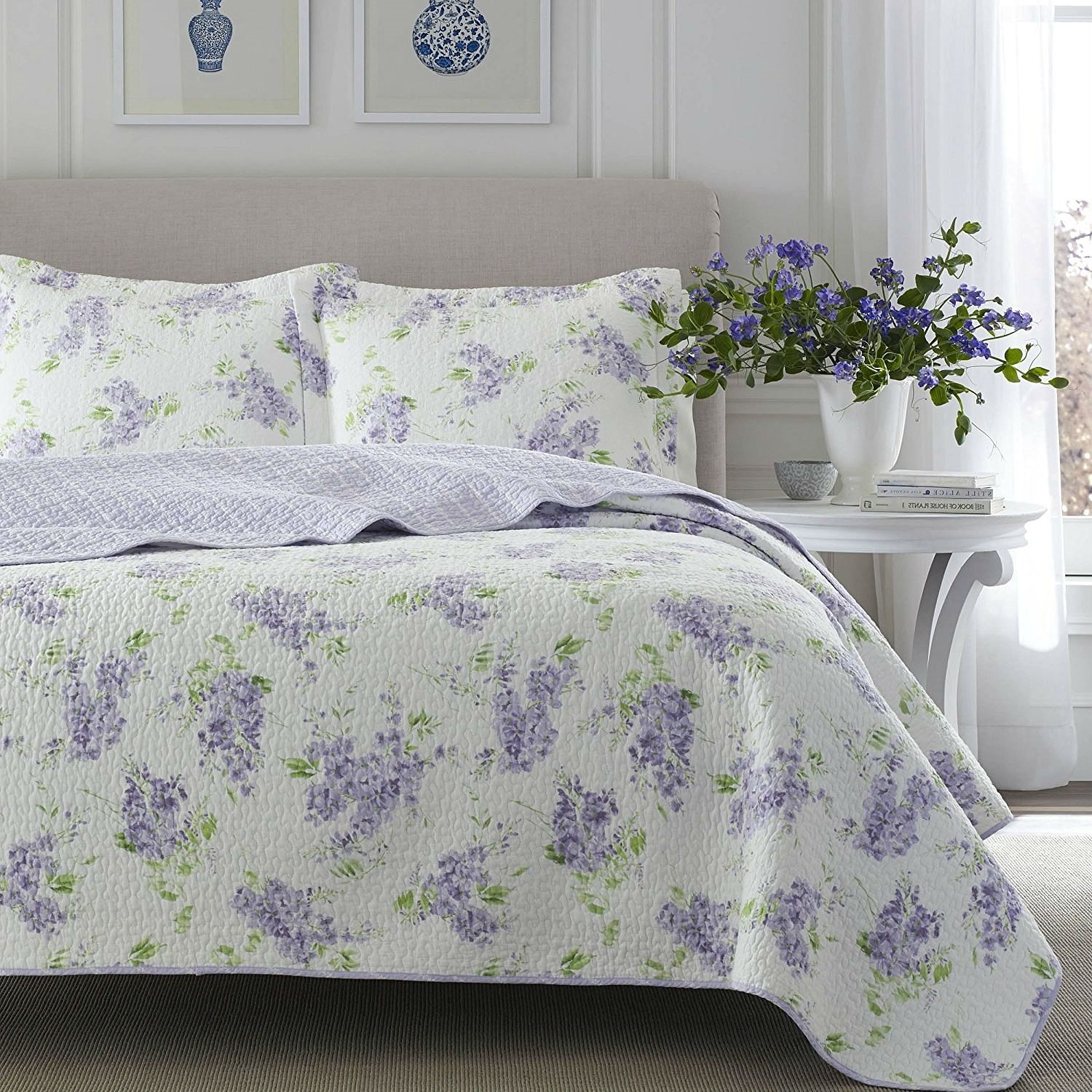 Full / Queen size 3-Piece Cotton Quilt Set with White Purple Floral Pattern - Free Shipping 