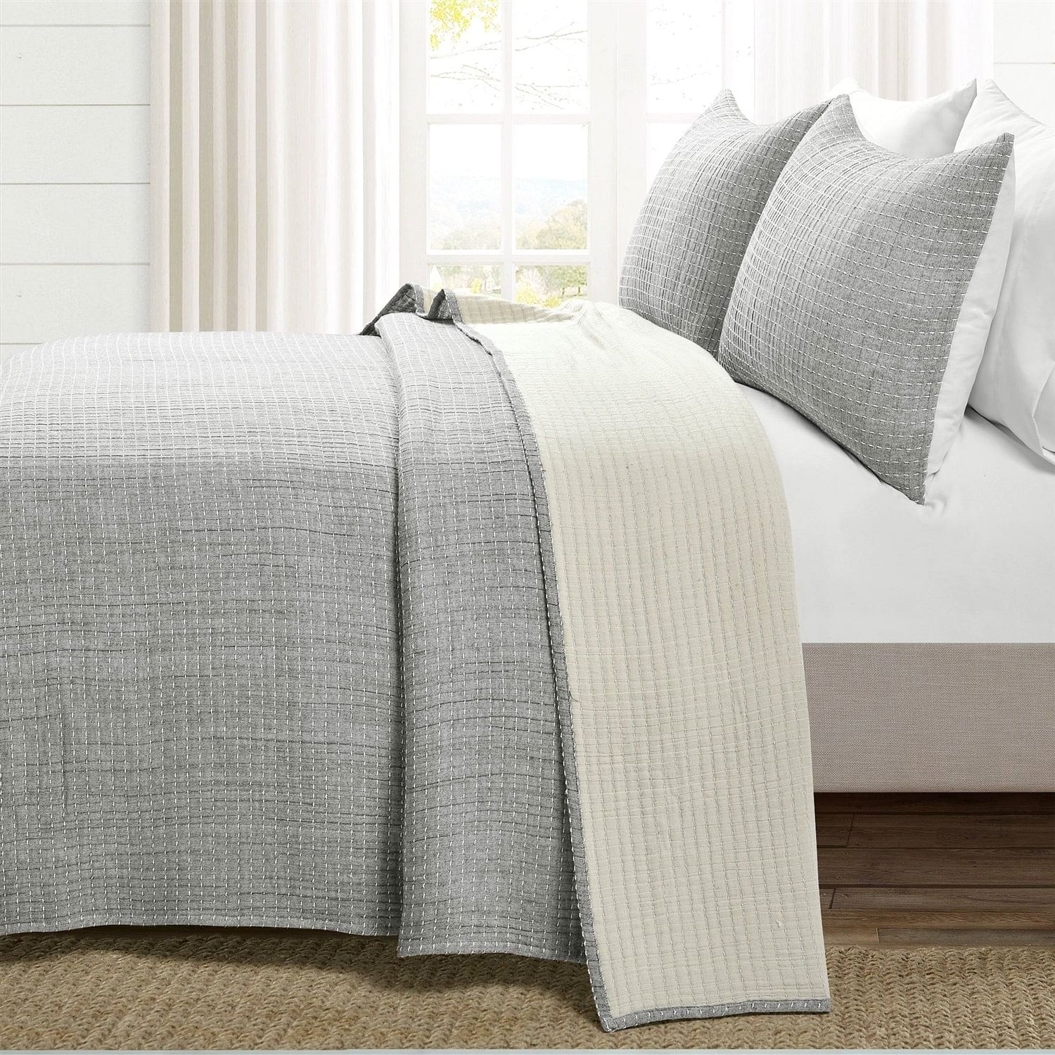 Full/Queen Size 3-Piece Reversible Cotton Yarn Woven Quilt Set in Grey Cream - Free Shipping