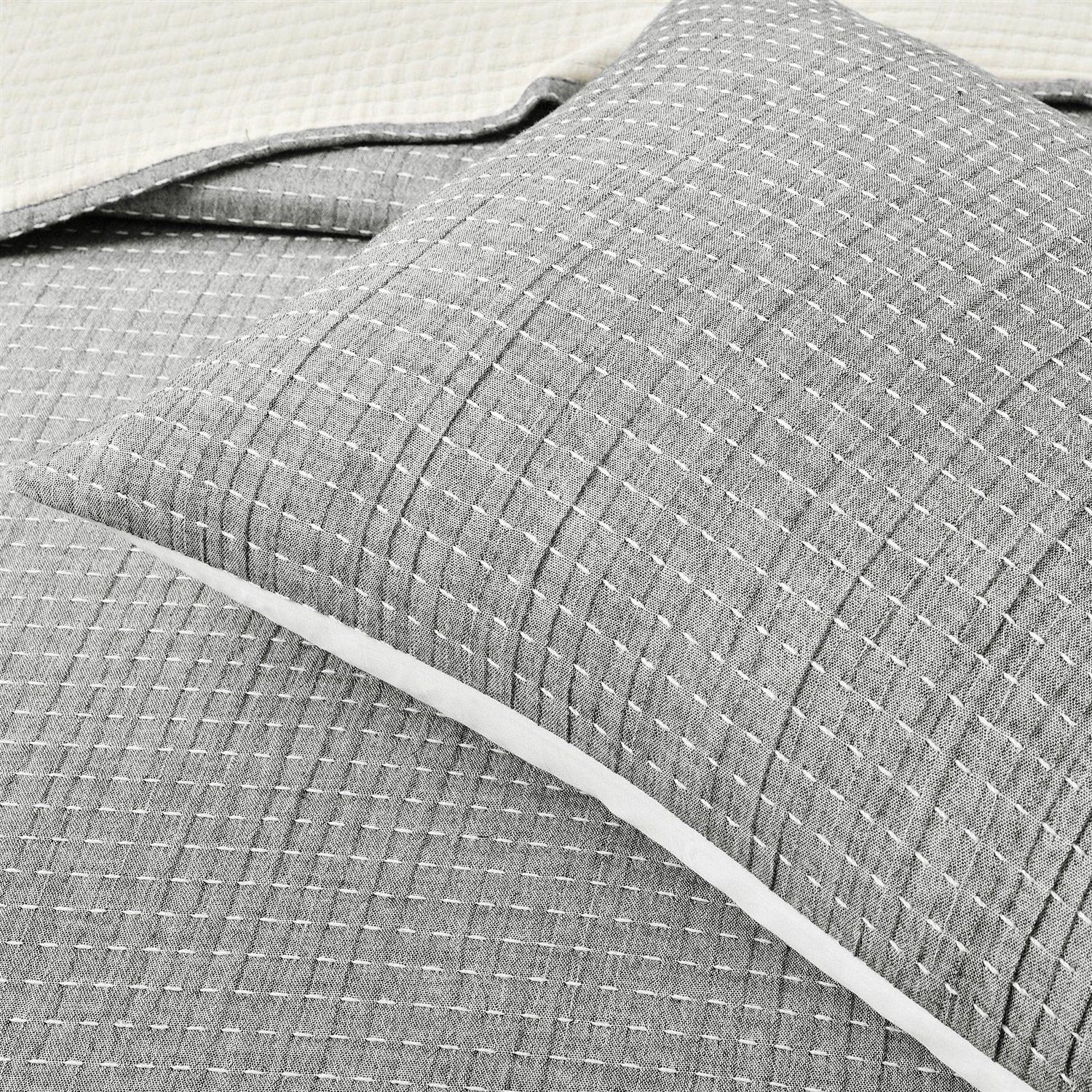 Full/Queen Size 3-Piece Reversible Cotton Yarn Woven Quilt Set in Grey Cream - Free Shipping