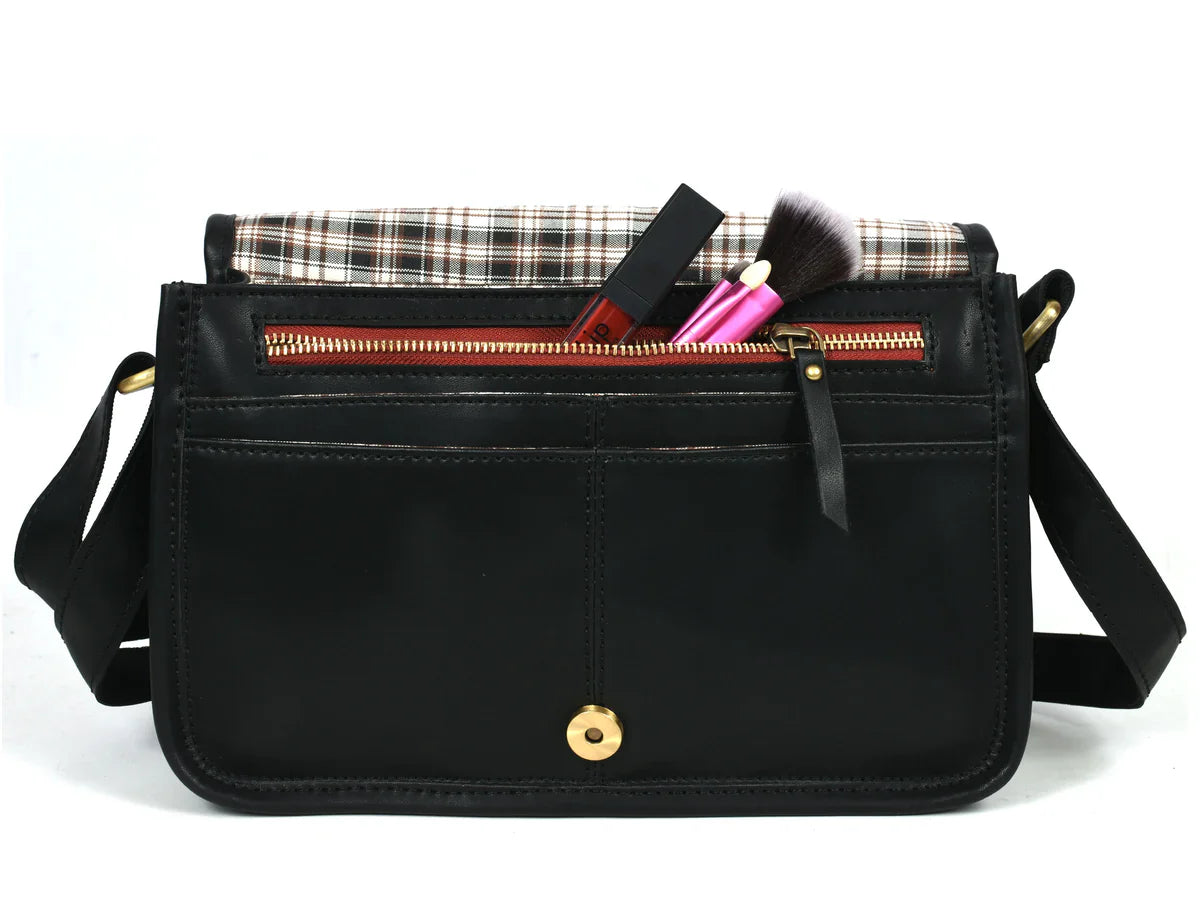 Calgary Leather Cross Body Bag