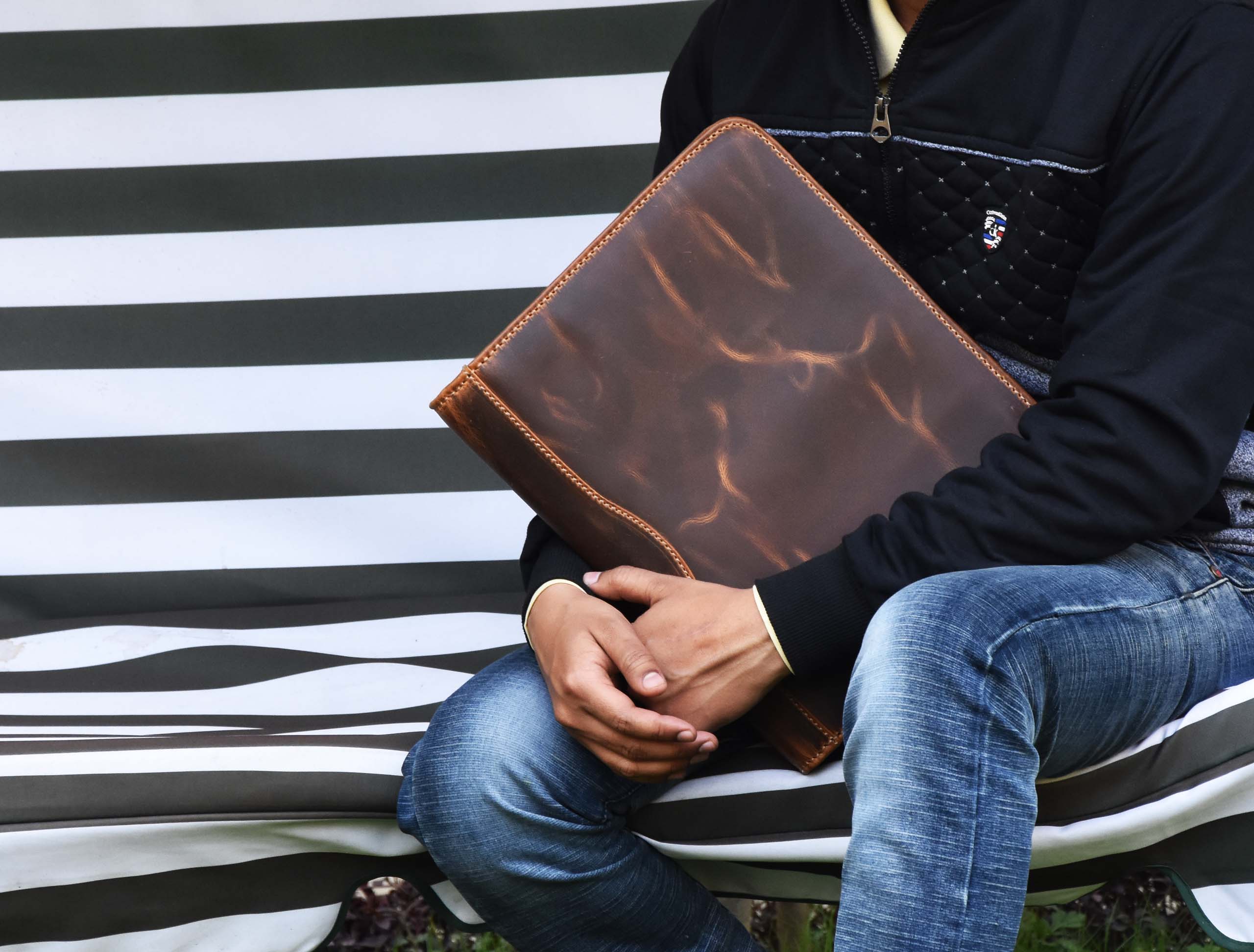 Perth Leather Travel Organizer