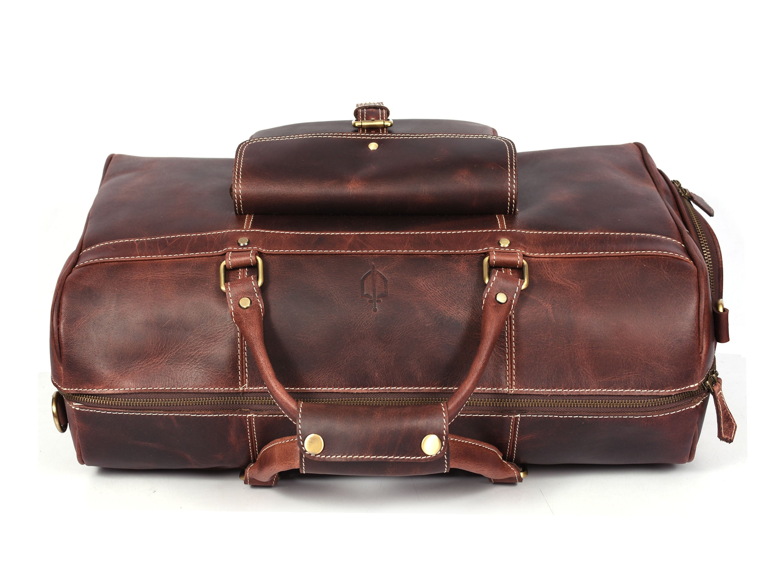 Dorval Leather Travel Bag – Rugged Elegance for Modern Explorers